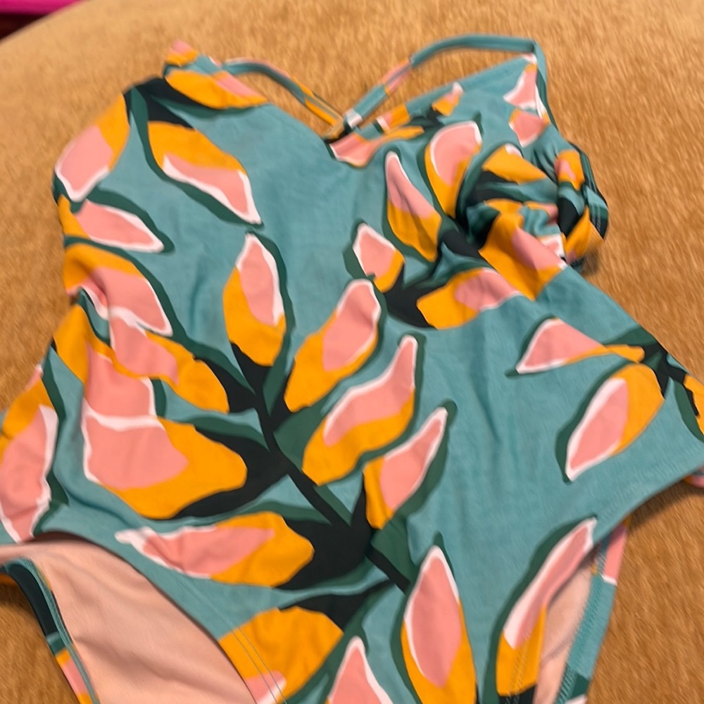 Kona Sol size medium one piece